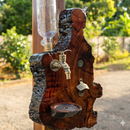 Dispenser de Bebidas Rústico em Madeira Maciça com Torneira Vintage, Abridor e Imã